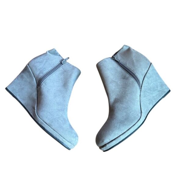 Rampage Women's Grey Suede Heeled Ankle Wedge Boots - Size 8 - Picture 5 of 10
